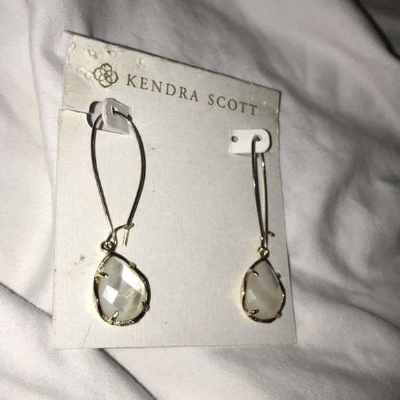 Kendra Scott Earrings - Picture 3 of 3